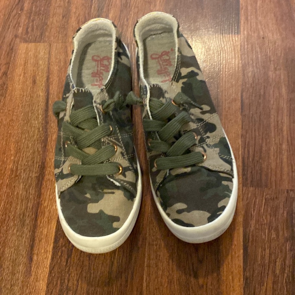 Jelly pop slip ons